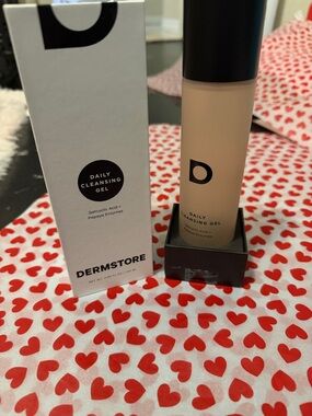 Dermstore Daily Cleansing Gel - Cream Color